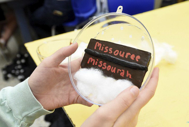 Carthage students create ornaments for National Christmas Tree